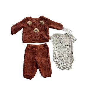 Baby Carter's 3 Months 3-Piece Sherpa Bear
Outfit Set